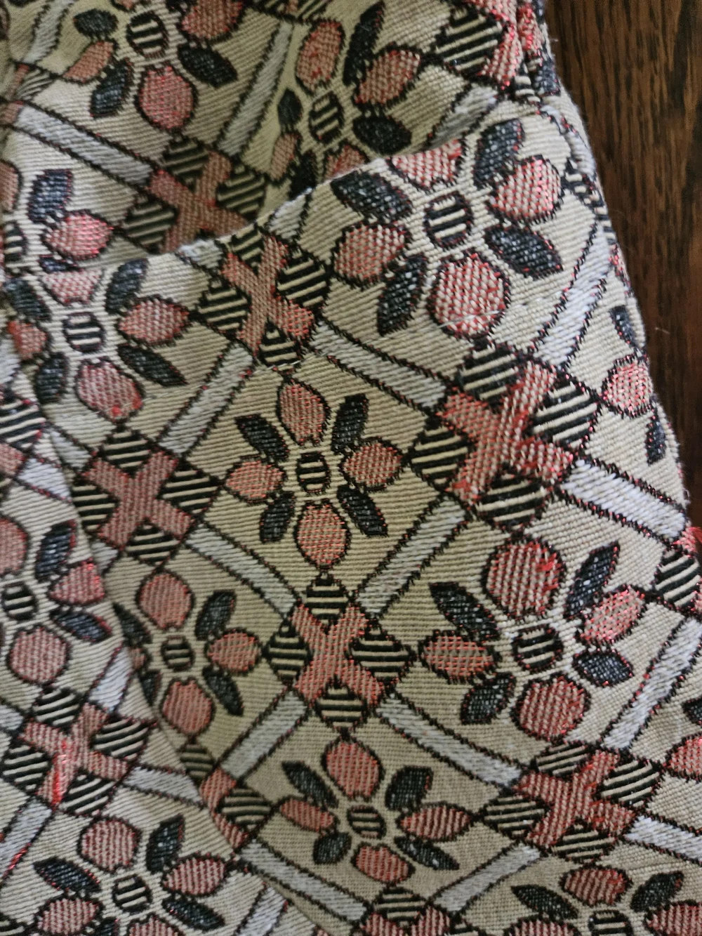 Vintage Turkish Floral And Geometric Patterned Woven High Waist Shorts XS